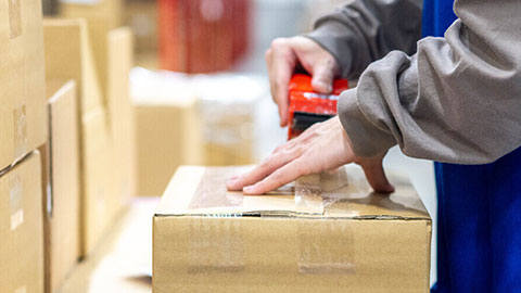 ディーエムソリューションズの出荷業務